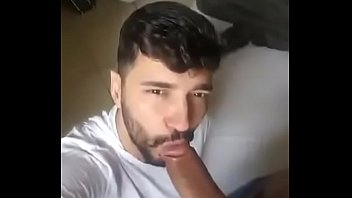 Play Actor tom fred tastes a young man’s cock