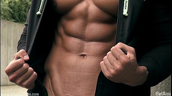 Play With the first lick you can no longer stop.