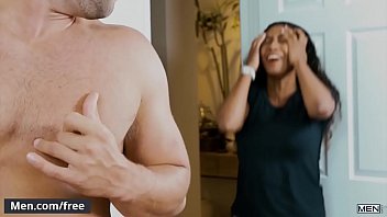 Play How to explain to my girlfriend that it is not my fault but the masseuse who got me?
