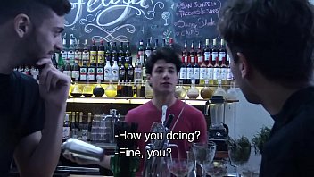 Play They meet in a cafe and end up fucking