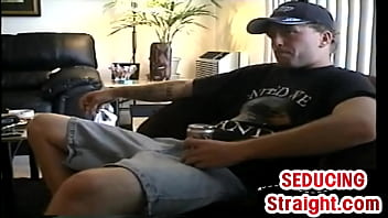 Play Straight seduced dude gets his white dick sucked and jerked