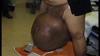 Play Freakishly massive monster cocks & balls worship