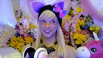 Play Xxhayleemariexx- asmr ! time to relax! binaural licks, kisses, brushes, mouth sounds and more! :3