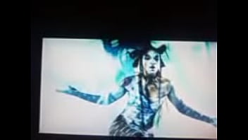 Play Willow smith : transparent soul ( posted something her mother ) [ i’ll post something about her too ]