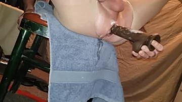 Play Solo Gay Stud Experiences Intense Anal Orgasms with Huge BBC
