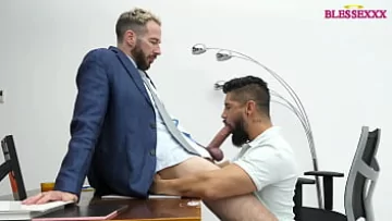 Play Muscle Mexican Spartan Gets Barebacked by His Hung Boss for a Raise