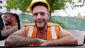 Play Construction Worker’s Blowjob Surprise: Gay Sex Instead