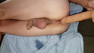 Play Horny Twink’s Anal Dildo Delight – Hot Homemade Creampie!