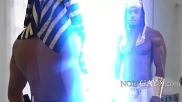 Play Black Pharaoh Of Egypt Offers His Ripped Body and Big Dick for Anal Worship
