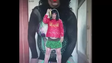 Play Bisexual Crossdresser Mark’s Steamy Video Editor Tryout