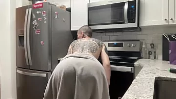 Play Thug’s Kitchen”: Young Thug Twerking Elle’s Tight Teen Pussy in Uniform