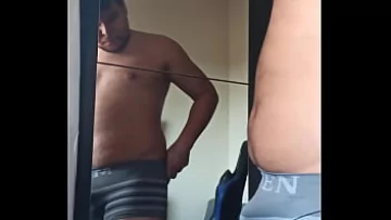 Play Chubby Amateur’s Cock Experiment: A Hot Solo Masturbation Session
