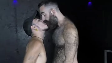 Play Leo Bulgari’s Epic Kissing & Bareback Compilation with Pornstars