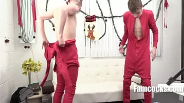 Play Step Dad’s Xmas Present: His 2 Twinks