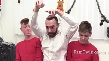 Play Stepdad Gives Easy Access to His Ass for the Holidays