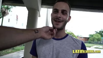 Play Latino Stud Can’t Resist the Call of Dick