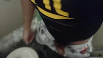 Play Hung Black Stud Fucking a Hot Amateur in the Bathroom